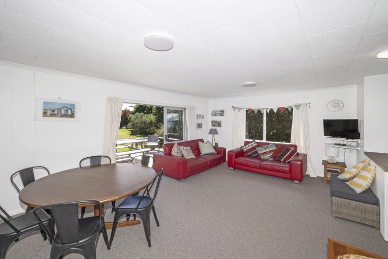 Photo of property in 7 Palm Parade, Riversdale Beach, Masterton, 5872