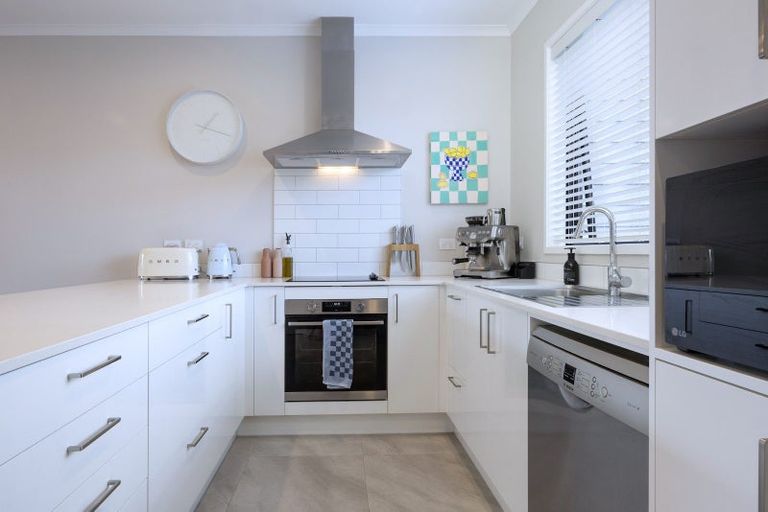 Photo of property in 17 Malcolm Calder Road, Hobsonville, Auckland, 0616