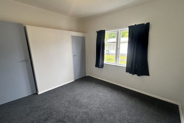 Photo of property in 1 Hariata Street, Otaki, 5512