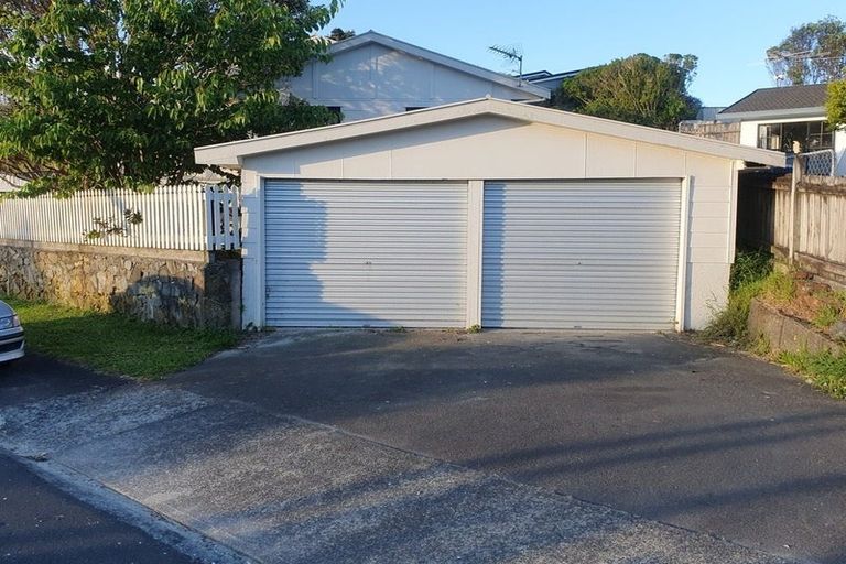 Photo of property in 8 Mayaro Crescent, Grenada Village, Wellington, 6037