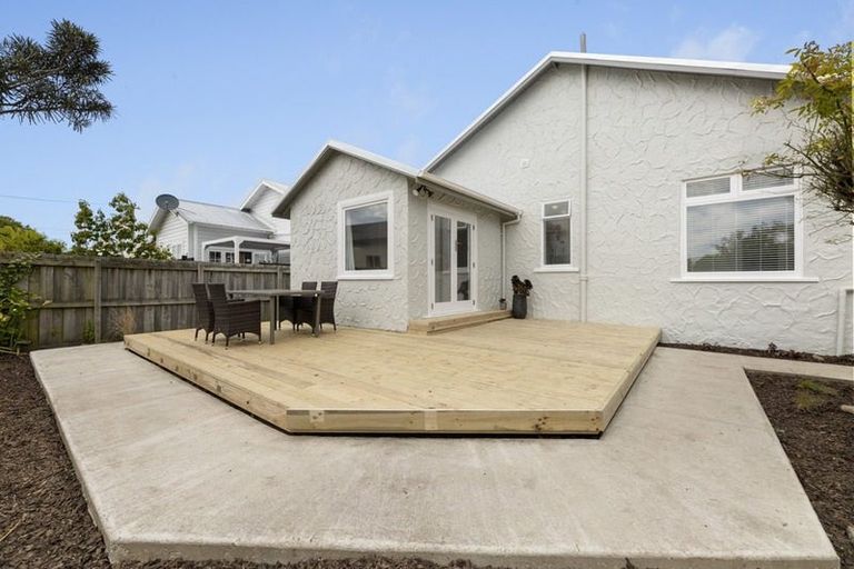 Photo of property in 19 West Avenue, Saint Clair, Dunedin, 9012