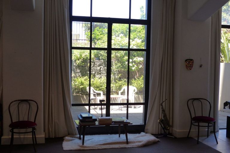 Photo of property in Augusta Apartments, 3/254 Willis Street, Te Aro, Wellington, 6011