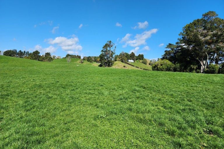 Photo of property in 868 Upland Road, Egmont Village, New Plymouth, 4372