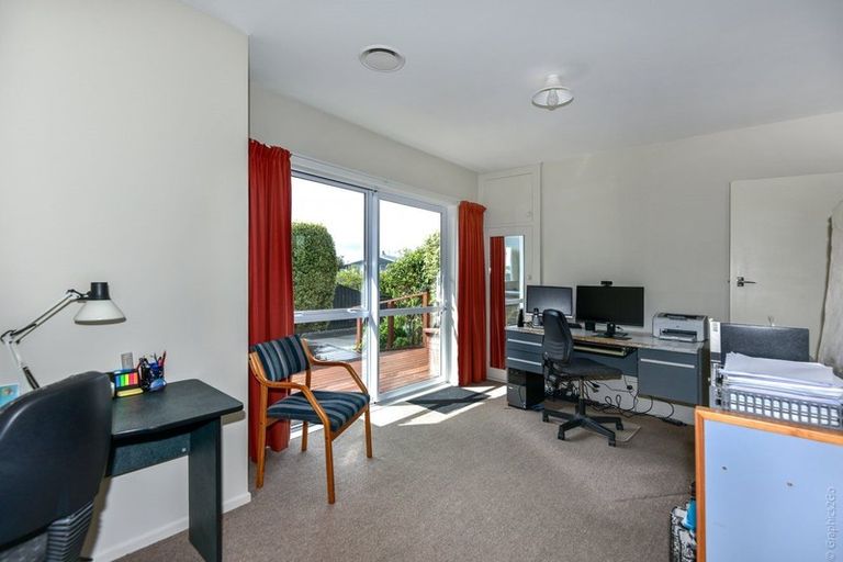 Photo of property in 35 Woodgrove Avenue, North New Brighton, Christchurch, 8083