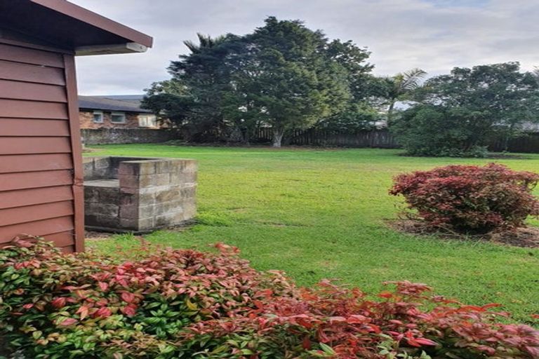 Photo of property in 11 Allen Avenue, Papatoetoe, Auckland, 2025