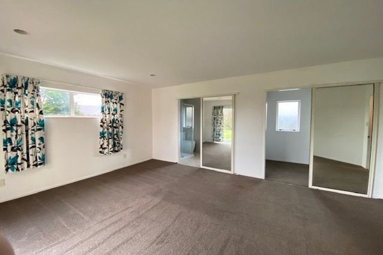 Photo of property in 14 Caldbeck Rise, Northpark, Auckland, 2013