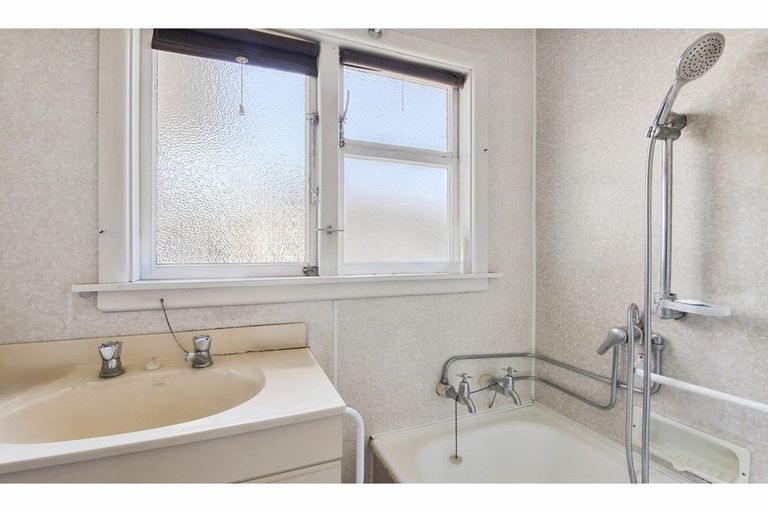 Photo of property in 262 Burwood Road, Burwood, Christchurch, 8083