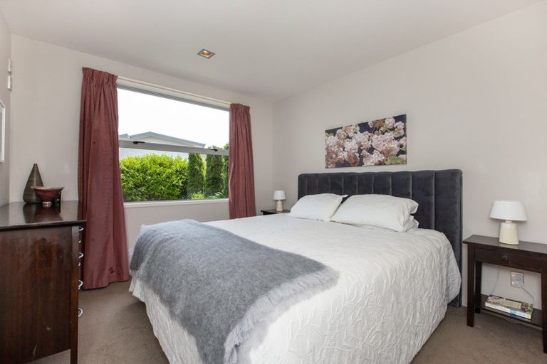 Photo of property in 48 Merlot Drive, Greenmeadows, Napier, 4112