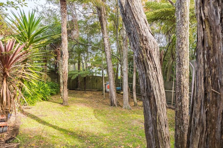 Photo of property in 31a Konini Road, Titirangi, Auckland, 0604