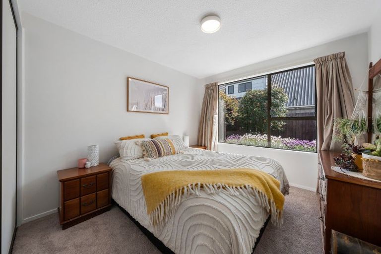 Photo of property in 45 Dunbarton Street, Redwood, Christchurch, 8051