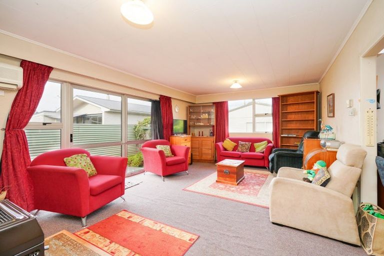 Photo of property in 28 Dunns Road, Otatara, Invercargill, 9879