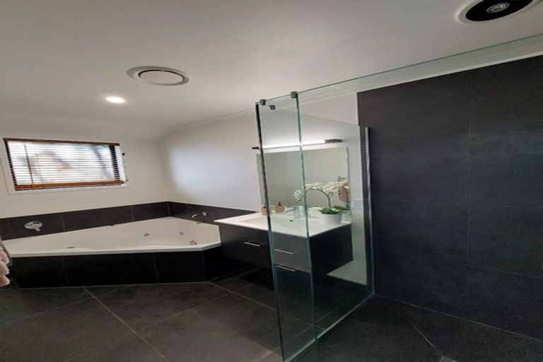 Photo of property in 12 Jersey Place, Bell Block, New Plymouth, 4312