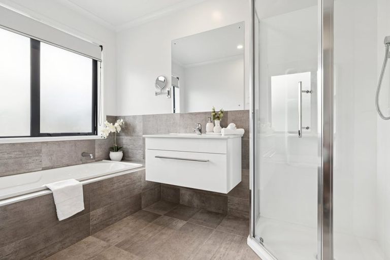 Photo of property in 14 Tawhiti Road, Pukekohe, 2120