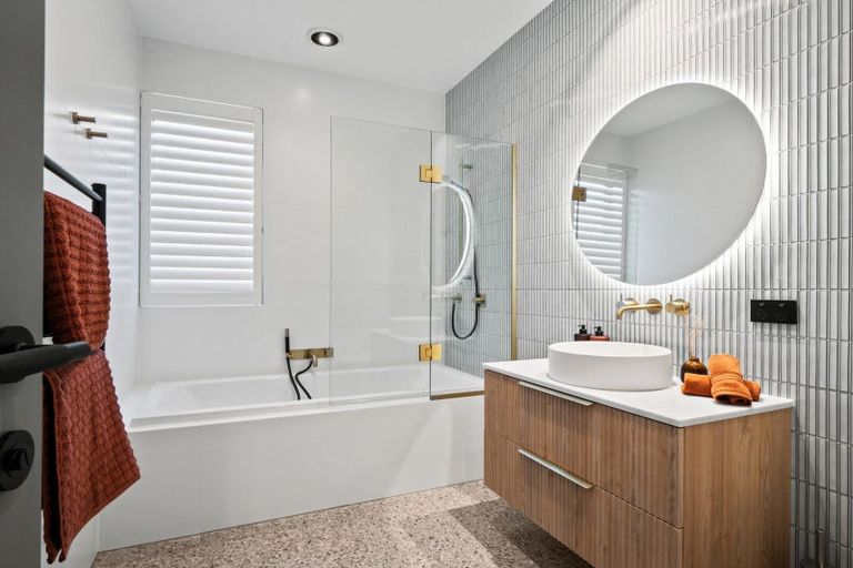 Photo of property in 10 Kahiwi Drive, Lower Shotover, Queenstown, 9304