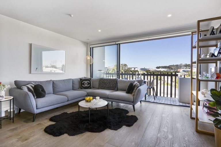 Photo of property in 1/6 Waima Street, Grey Lynn, Auckland, 1021