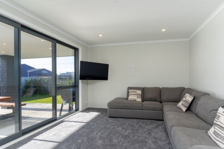 Photo of property in 55b Dublin Street, Martinborough, 5711