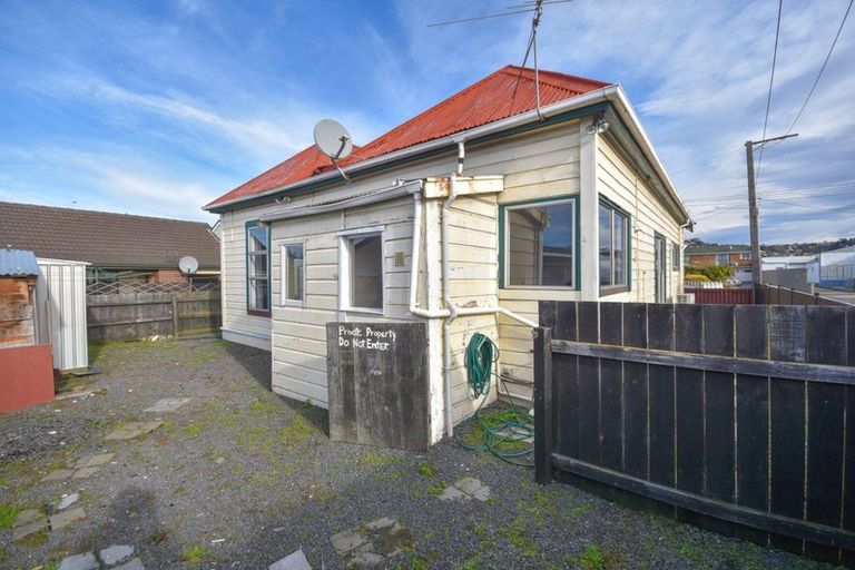 Photo of property in 15 Cutten Street, South Dunedin, Dunedin, 9012
