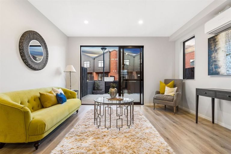 Photo of property in 13 Sioux Road, Hobsonville, Auckland, 0616