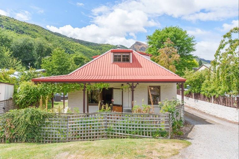 Photo of property in 17a Cardigan Street, Arrowtown, 9302