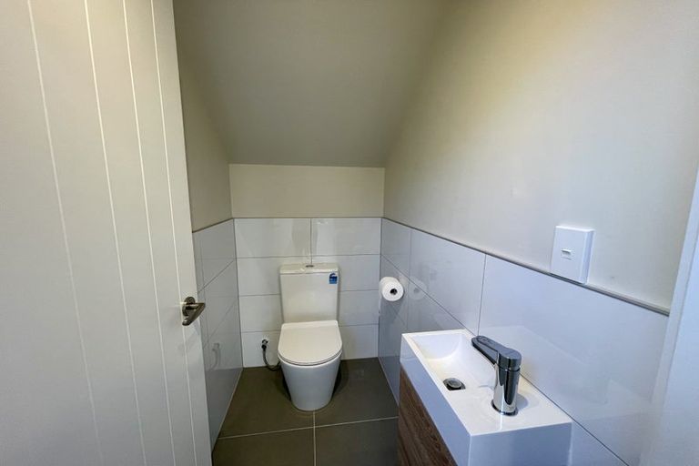 Photo of property in 42b Bond Crescent, Forrest Hill, Auckland, 0620