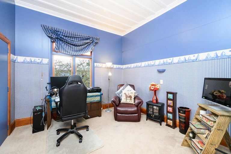 Photo of property in 74 Pitama Road, Awapuni, Palmerston North, 4412