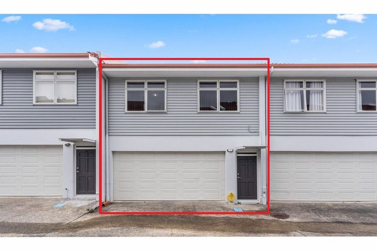 Photo of property in 4/126 Stancombe Road, Flat Bush, Auckland, 2016
