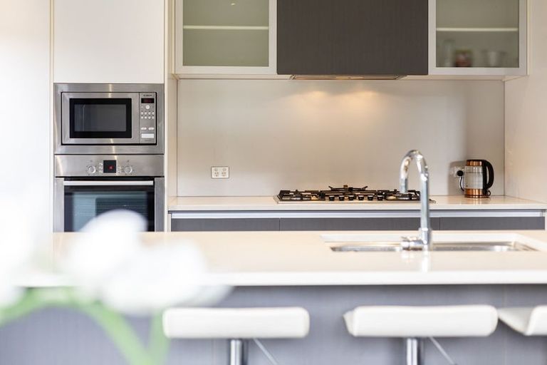 Photo of property in 2 Nelson Avenue, Aotea, Porirua, 5024