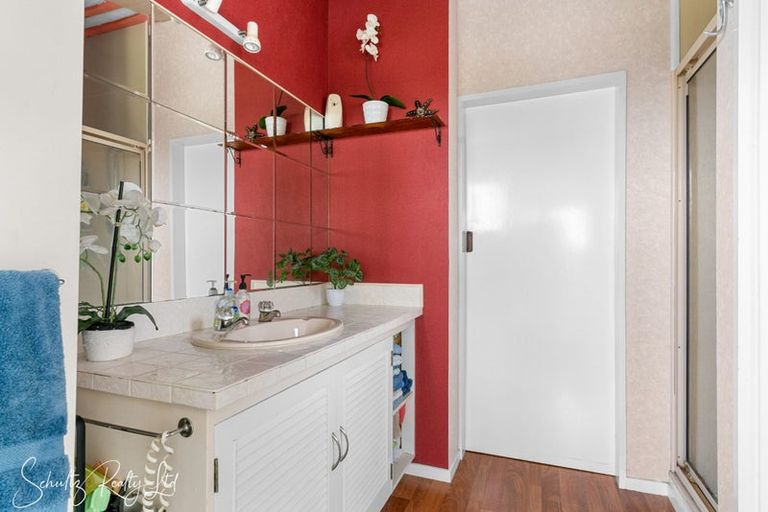 Photo of property in 28 Ngatoto Road, Tinopai, Matakohe, 0593