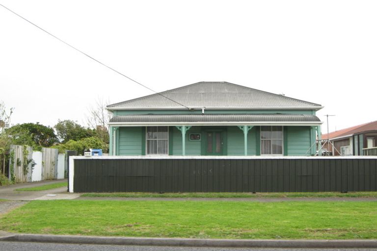Photo of property in 87 Cracroft Street, Waitara, 4320