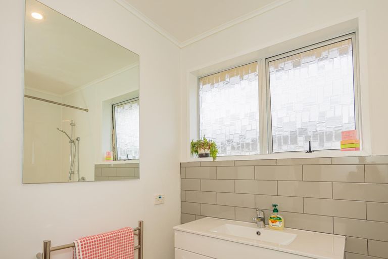 Photo of property in 46 Grove Avenue, Weston, Oamaru, 9401