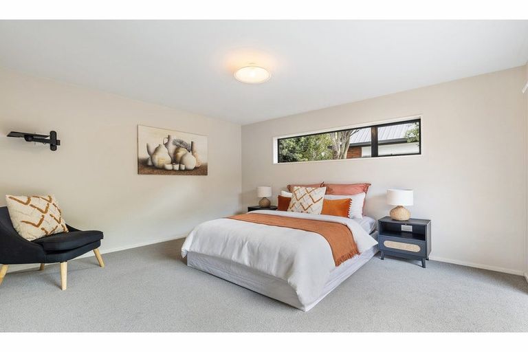 Photo of property in 17 Sutton Place, Dallington, Christchurch, 8061