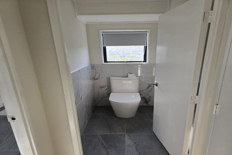 Photo of property in 1/20 Knightsbridge Drive, Forrest Hill, Auckland, 0620