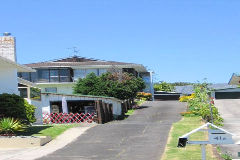 Photo of property in 41a Kiwi Esplanade, Mangere Bridge, Auckland, 2022