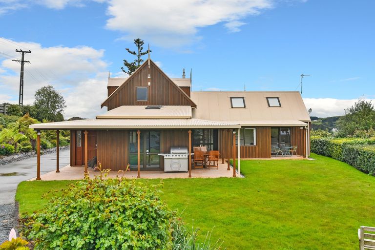 Photo of property in 47 Cherrington Road, Clevedon, Papakura, 2582