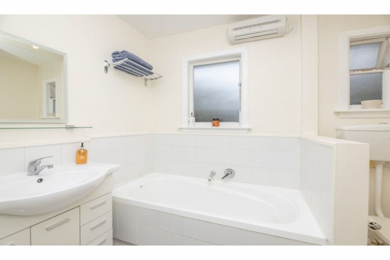 Photo of property in 68 Breezes Road, Avondale, Christchurch, 8061