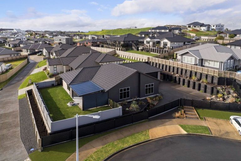 Photo of property in 6 Herring Place, Omokoroa, 3114