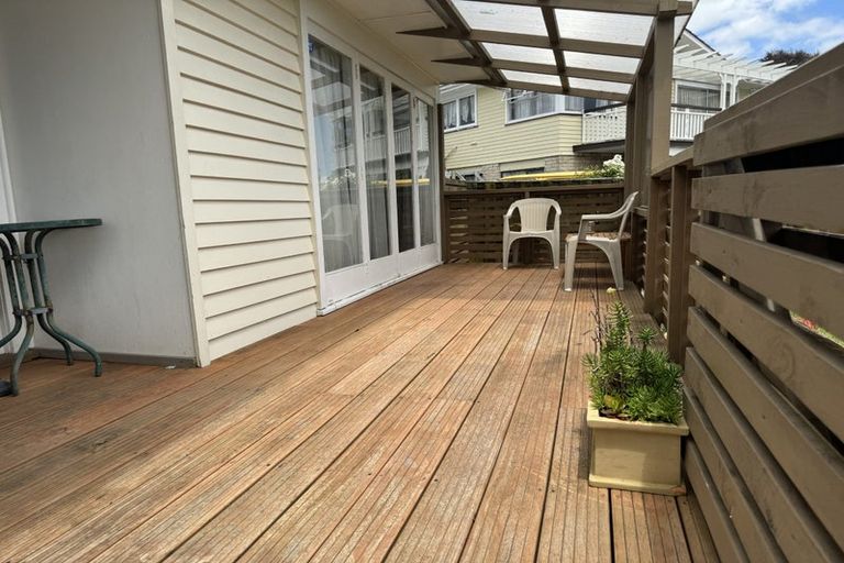 Photo of property in 42 Beeston Crescent, Manurewa, Auckland, 2102