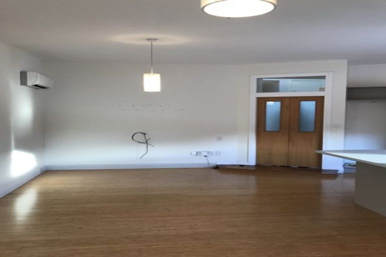 Photo of property in 92 Britomart Street, Berhampore, Wellington, 6023