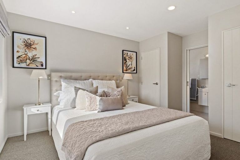 Photo of property in 43 Walton Street, Sydenham, Christchurch, 8023