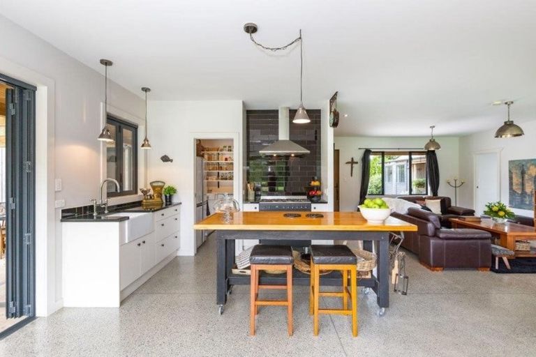 Photo of property in 22 Ellett Road, Karaka, Papakura, 2580