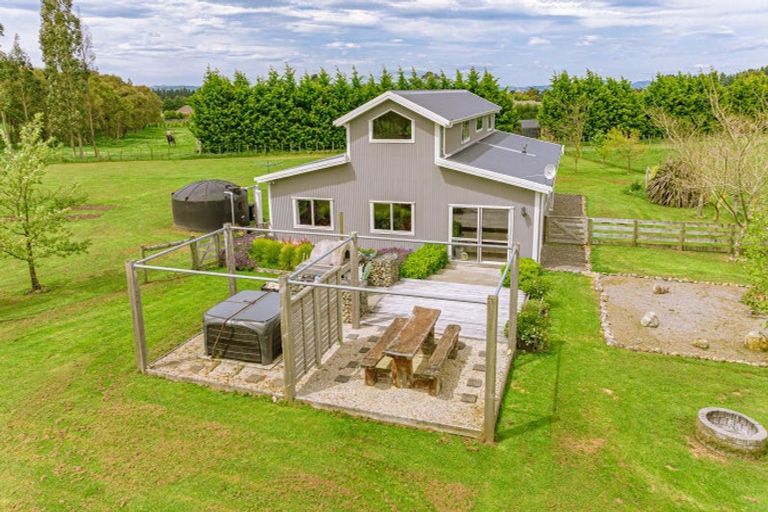 Photo of property in 362 Wiltons Road, West Taratahi, Carterton, 5791