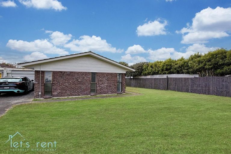 Photo of property in 2/21 Booker Place, Weymouth, Auckland, 2103