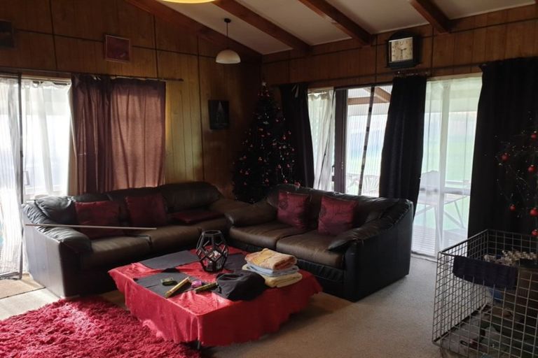 Photo of property in 205 Bridge Street, Eltham, 4322