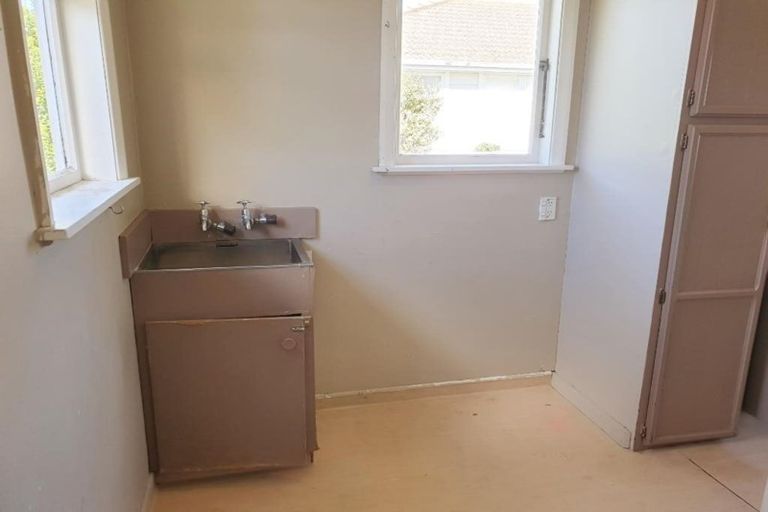 Photo of property in 63 Cottrell Crescent, Onekawa, Napier, 4110