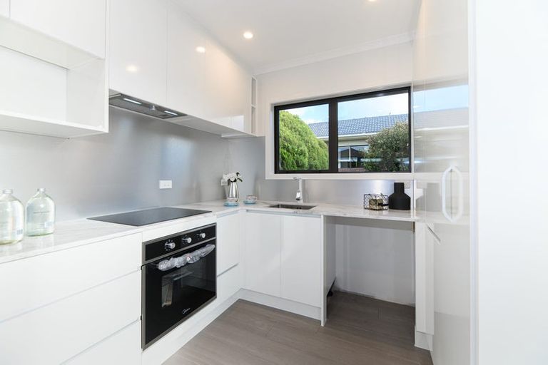 Photo of property in 1/40 Matuhi Rise, Henderson, Auckland, 0612