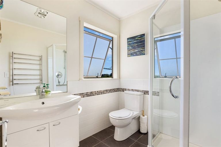 Photo of property in 135c Hutchinson Road, Helensville, 0875