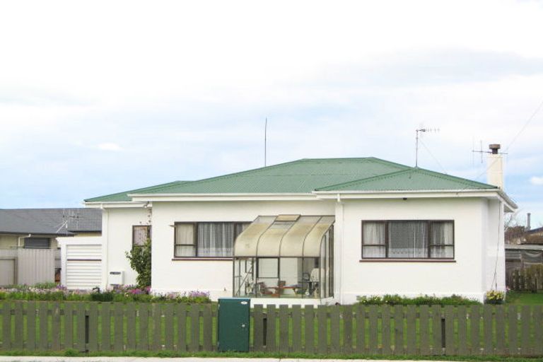 Photo of property in 72 Ferry Road, Clive, 4102