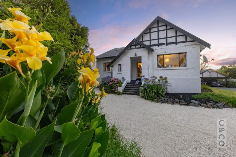 Photo of property in 855 State Highway 16, Waimauku, 0812