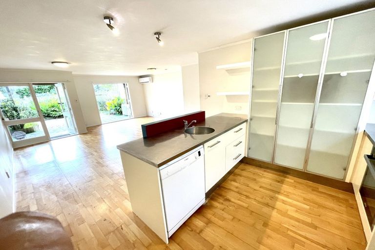 Photo of property in 11/8 Hamilton Road, Herne Bay, Auckland, 1011