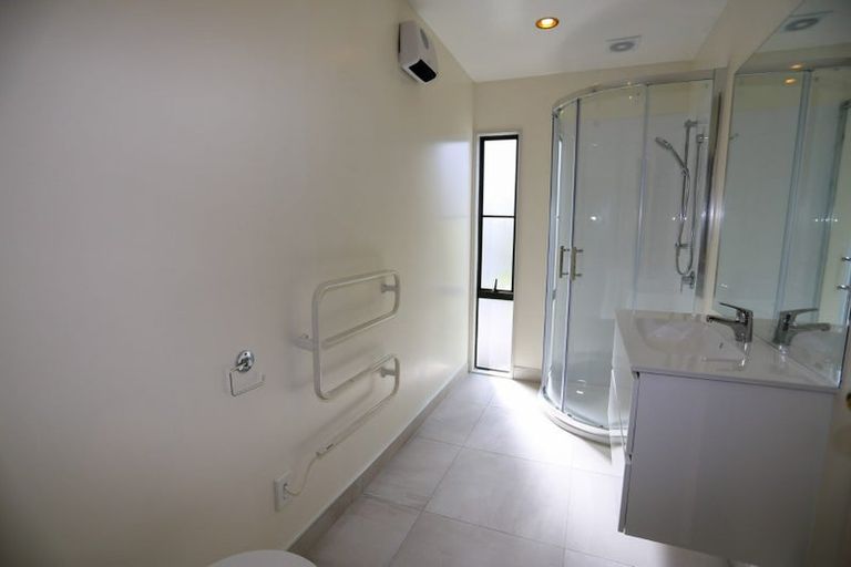 Photo of property in 4/21 Darvel Street, Riccarton, Christchurch, 8011